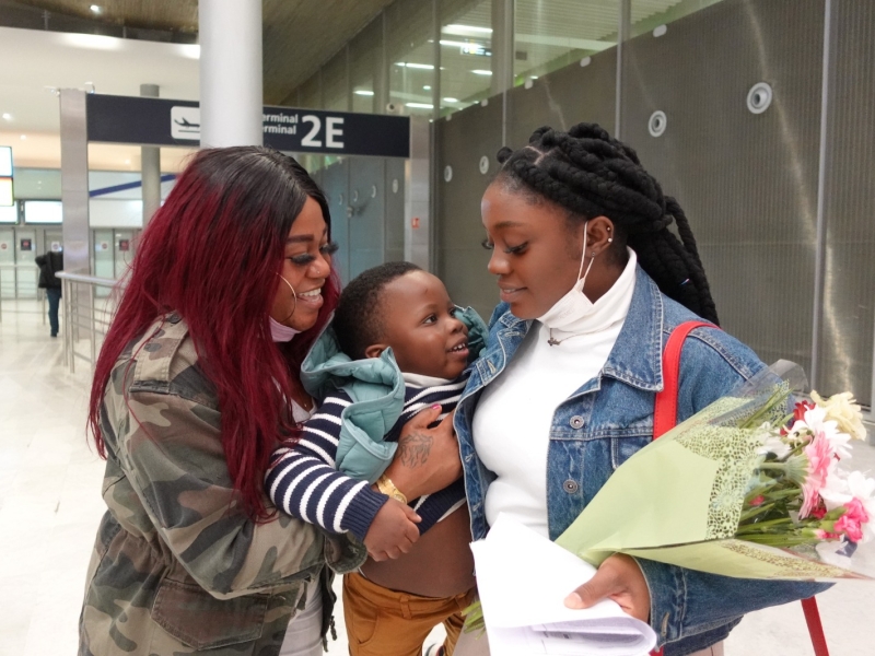 A mother and daughter reunited in France